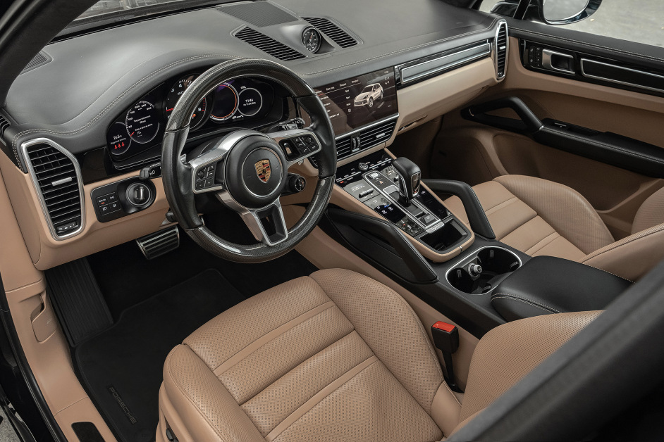 Аренда Porsche Cayenne GTS в Москве