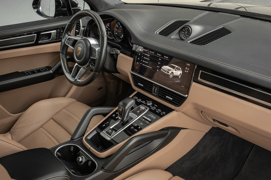 Аренда Porsche Cayenne GTS в Москве