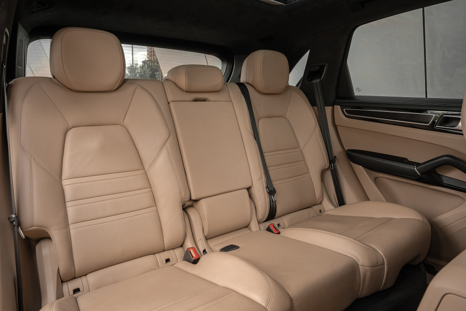 Аренда Porsche Cayenne GTS в Москве