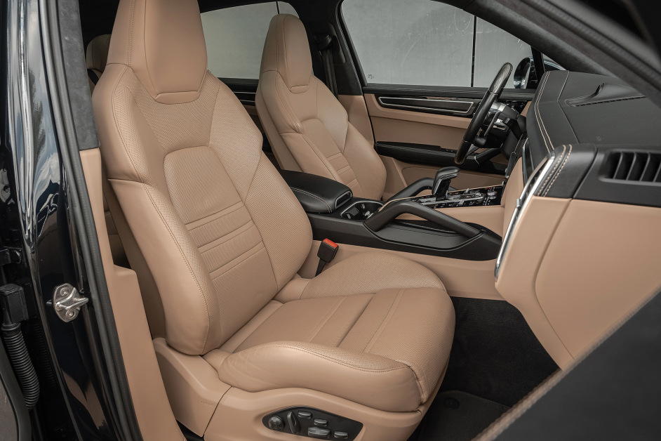 Аренда Porsche Cayenne GTS в Москве