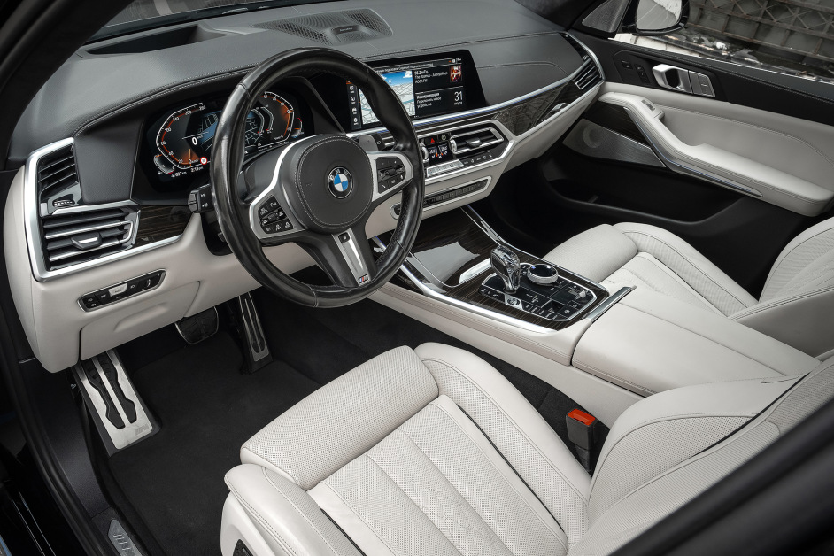 Аренда BMW X4 40i в Москве