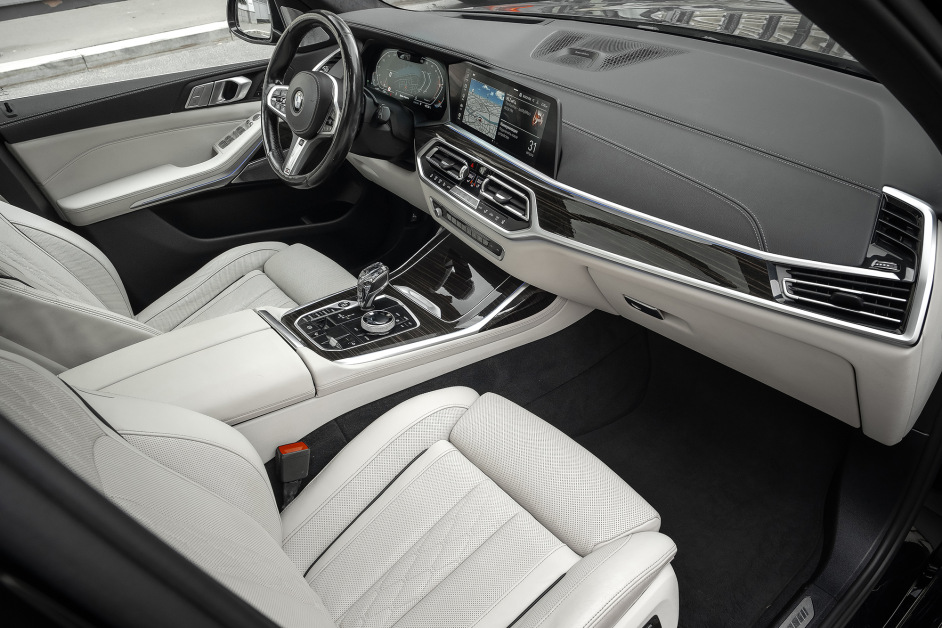 Аренда BMW X4 40i в Москве