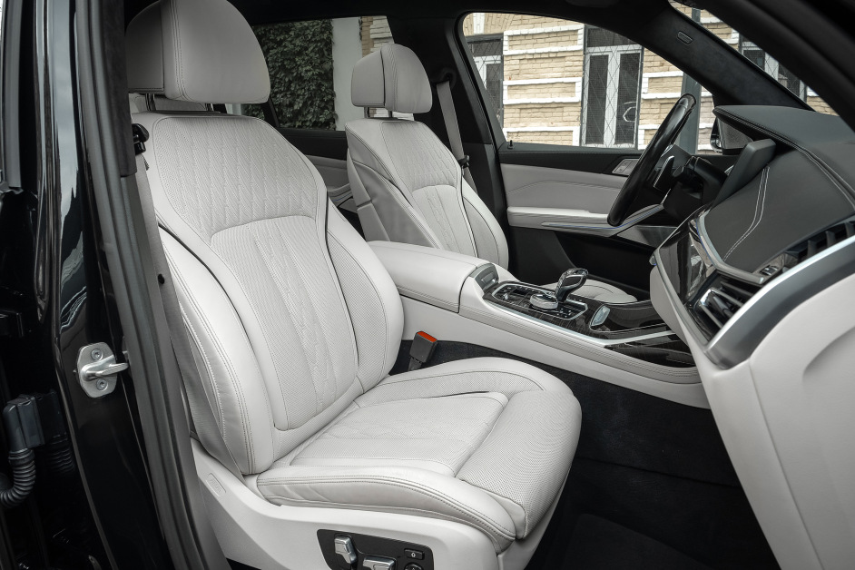 Аренда BMW X4 40i в Москве