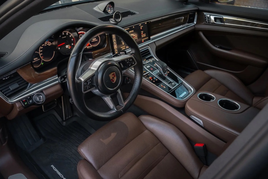 Аренда Porsche  в Сочи