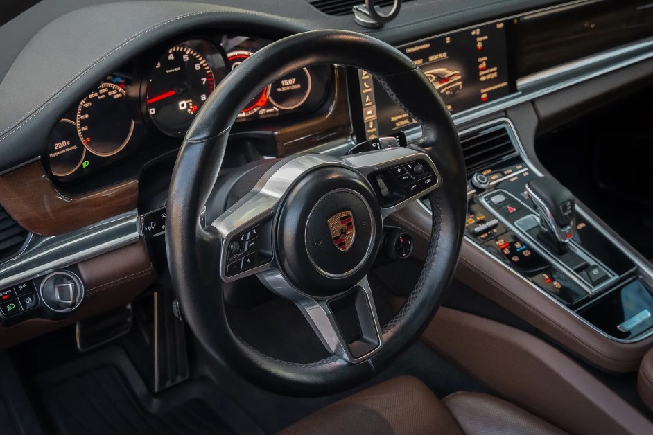 Аренда Porsche  в Сочи