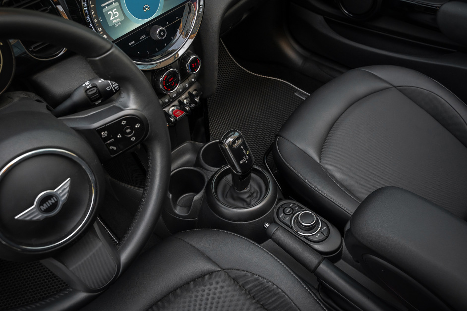 Аренда MINI Cooper Cabrio в Сочи