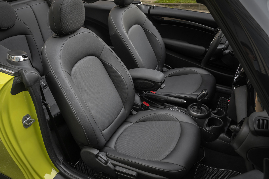 Аренда MINI Cooper Cabrio в Сочи