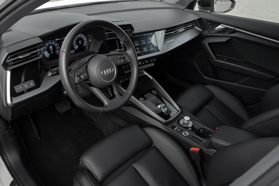 Аренда Audi A3 в Санкт-Петербурге