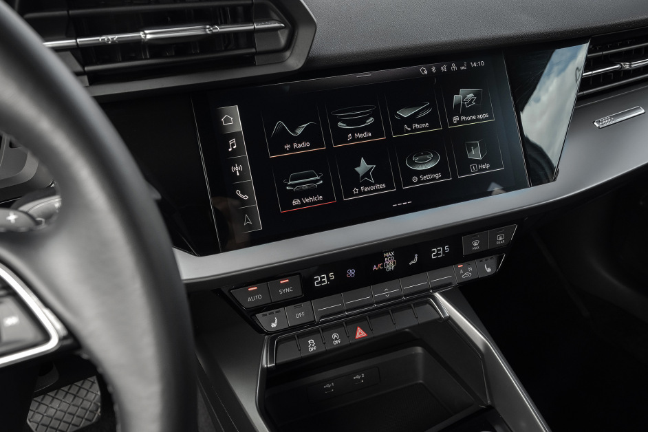 Аренда Audi A3 в Санкт-Петербурге