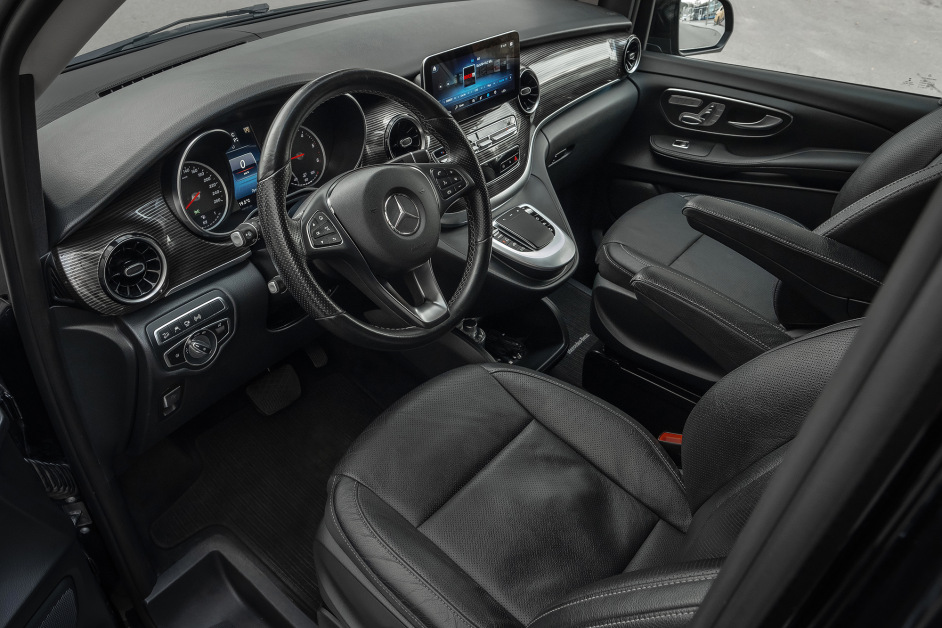Аренда Mercedes V-class 250d VIP  в Москве