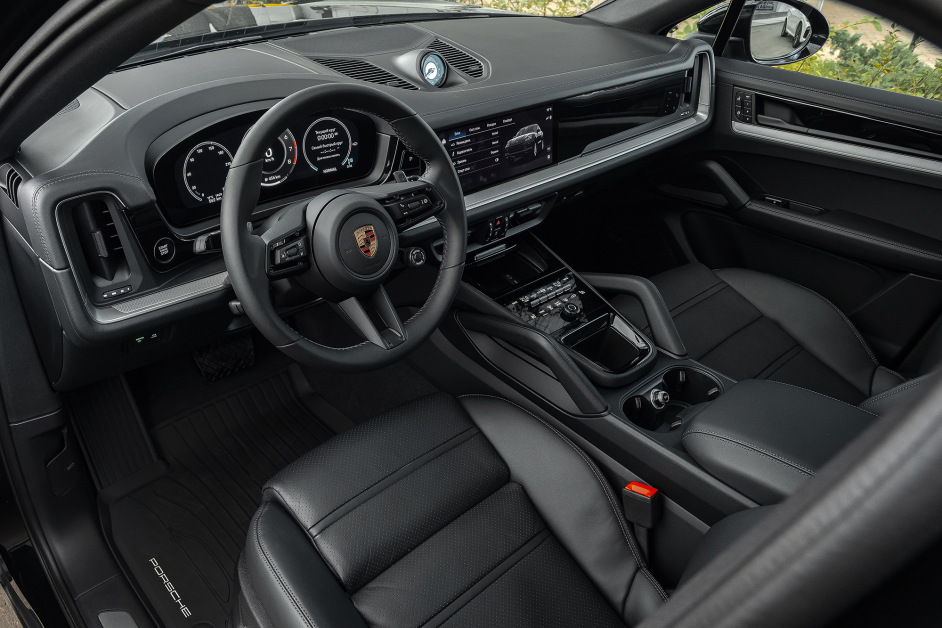 Аренда Porsche Cayenne Coupe в Москве