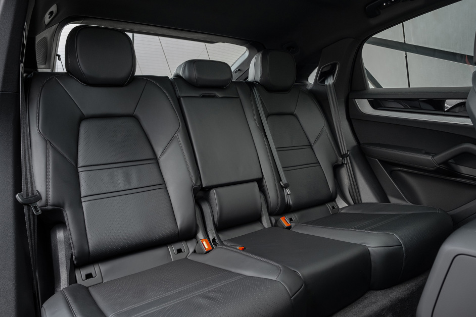 Аренда Porsche Cayenne Coupe в Москве