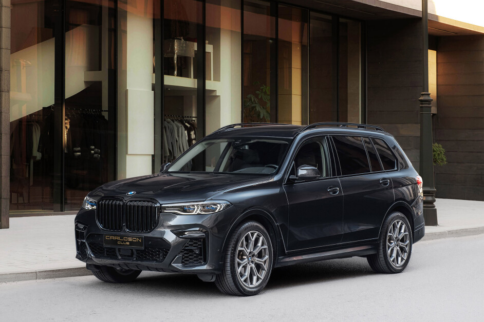 Аренда BMW X7 40i в Москве
