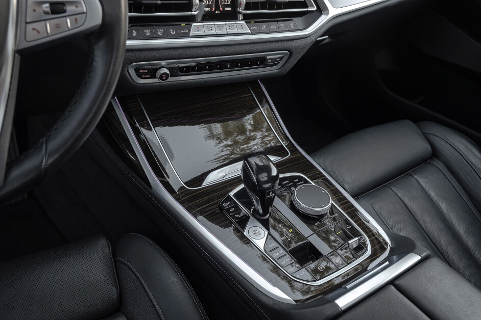 Аренда BMW X7 40i в Москве