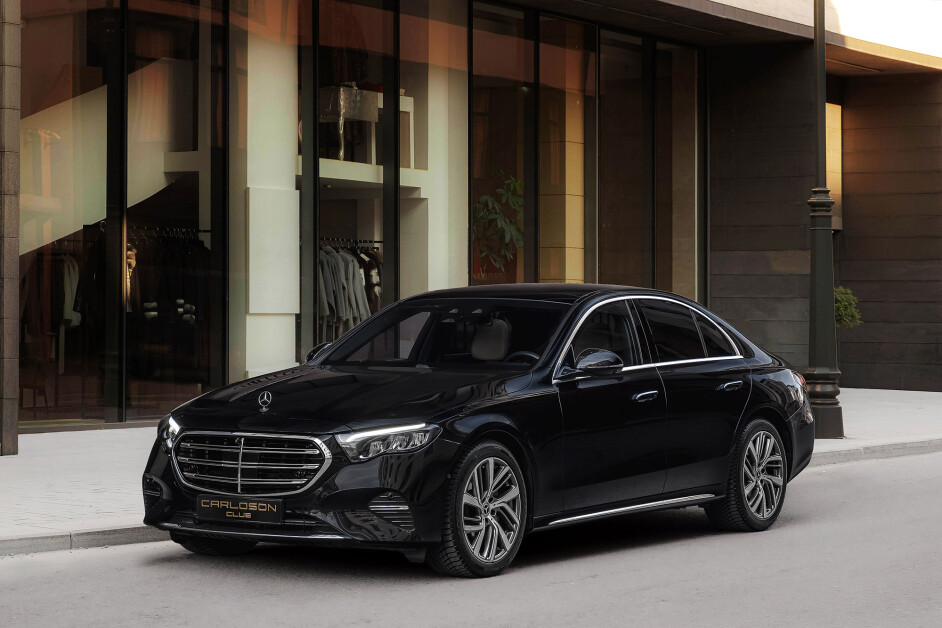 Аренда Mercedes E220d 4Matic в Москве