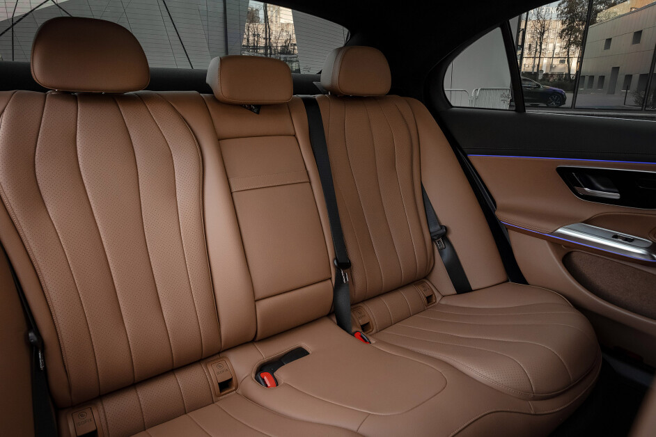 Аренда Mercedes E220d 4Matic в Москве