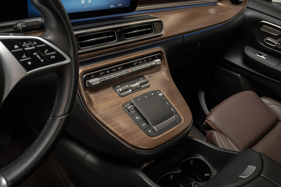 Аренда Mercedes V 300 VIP в Москве