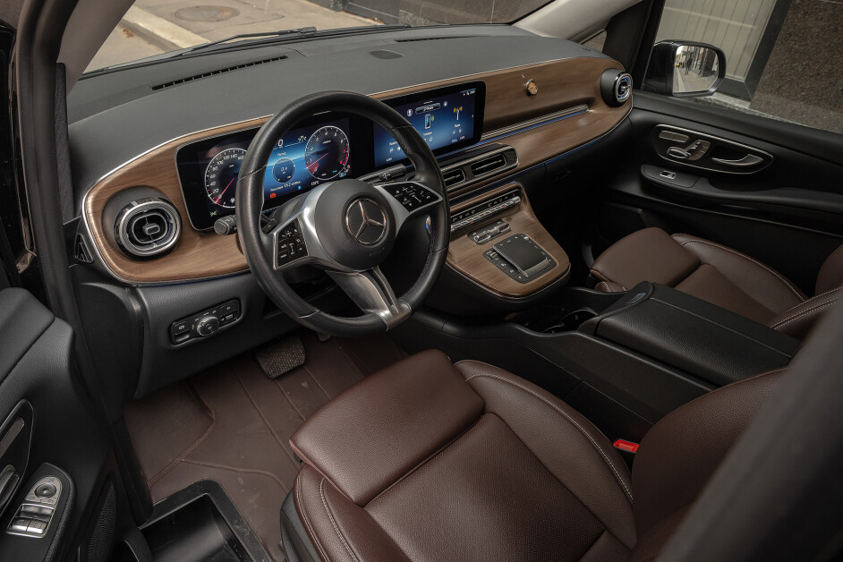 Аренда Mercedes V 300 VIP в Москве