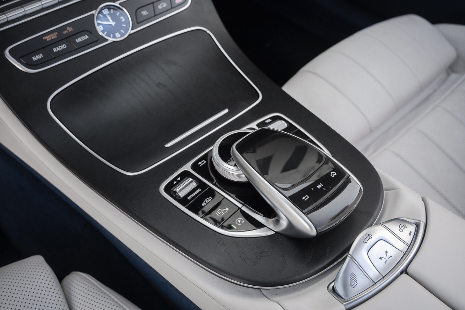 Аренда Mercedes E400 4matic Cabrio в Сочи