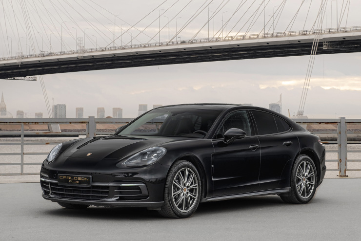 Аренда Porsche Panamera 4 в Санкт-Петербурге