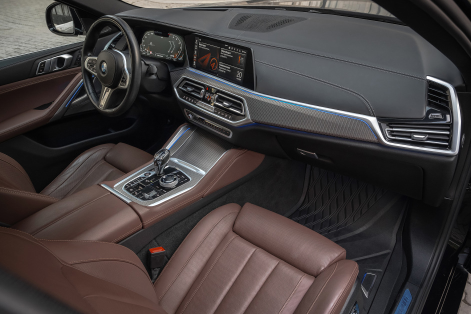 Аренда BMW X6 40i xDrive в Москве