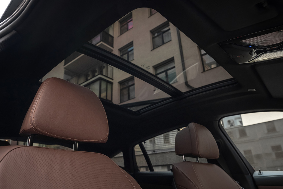 Аренда BMW X6 40i xDrive в Москве