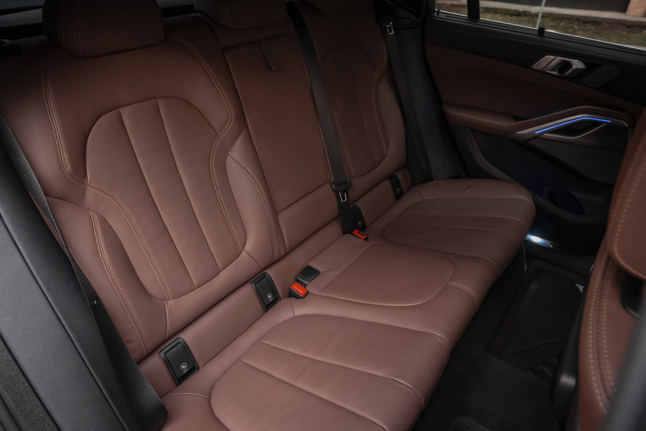 Аренда BMW X6 40i xDrive в Москве