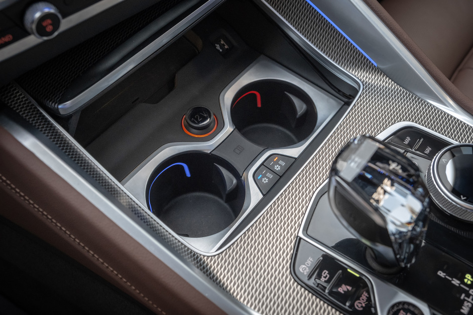 Аренда BMW X6 40i xDrive в Москве