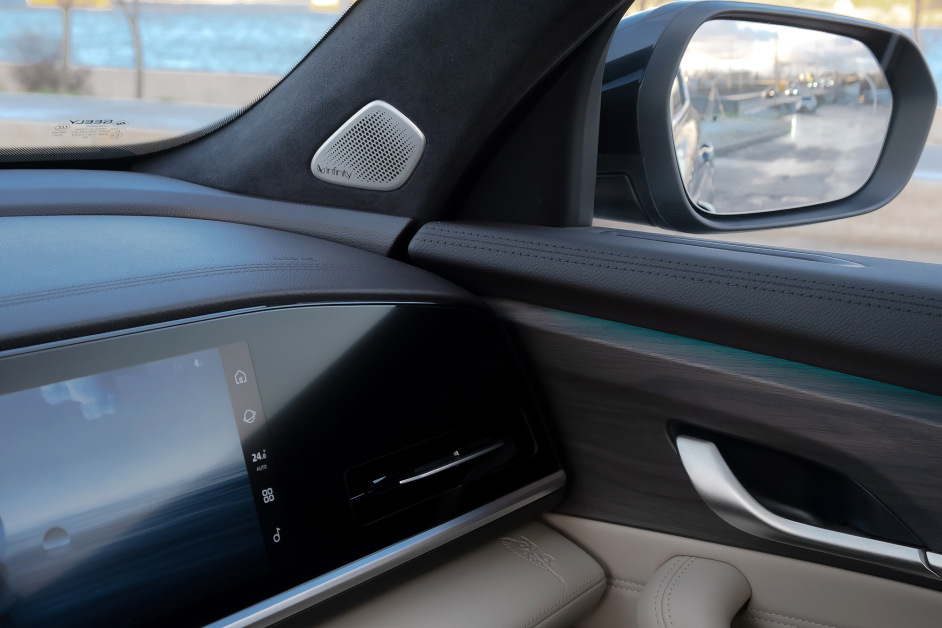 Аренда Geely Monjaro II rest. в Санкт-Петербурге