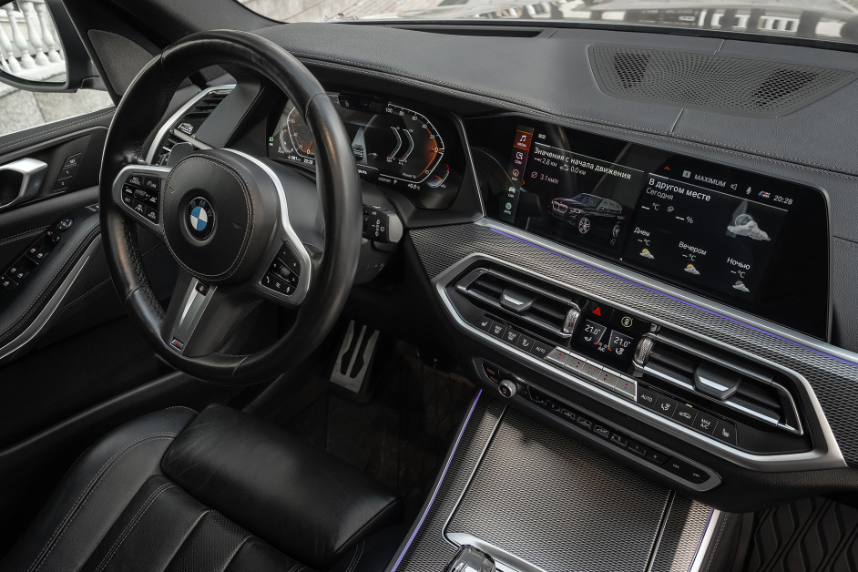 Аренда BMW X5 30d в Москве