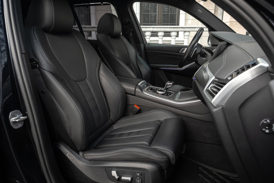 Аренда BMW X5 30d в Москве