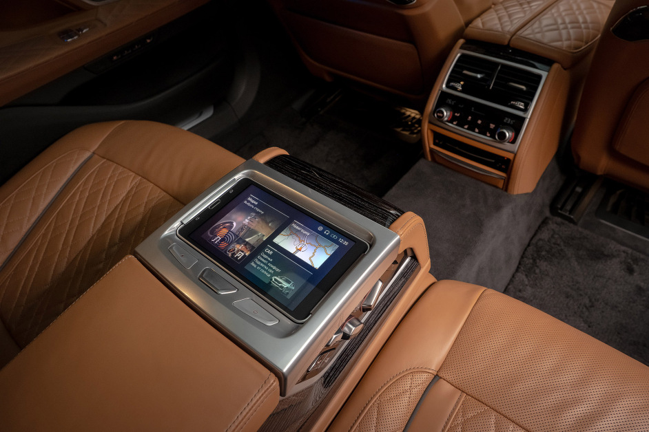 Аренда BMW 730Ld xDrive в Москве