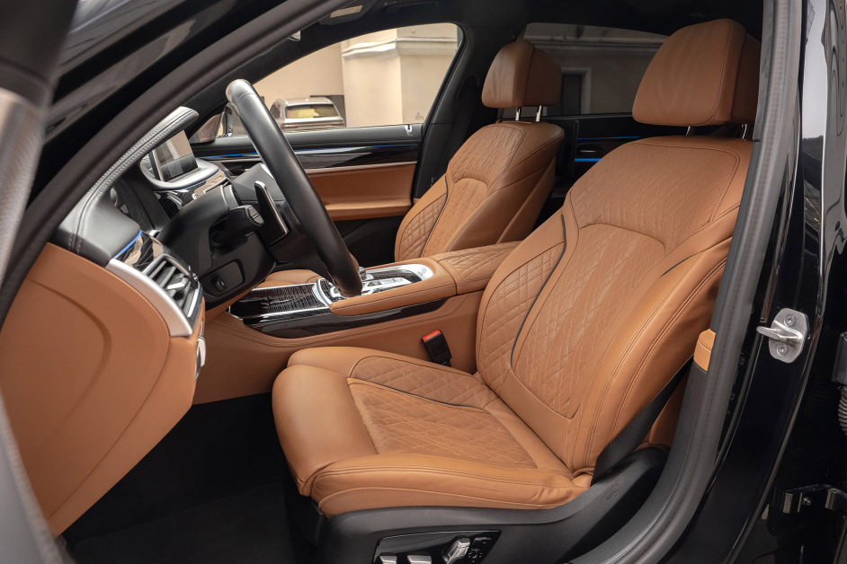 Аренда BMW 730Ld xDrive в Москве