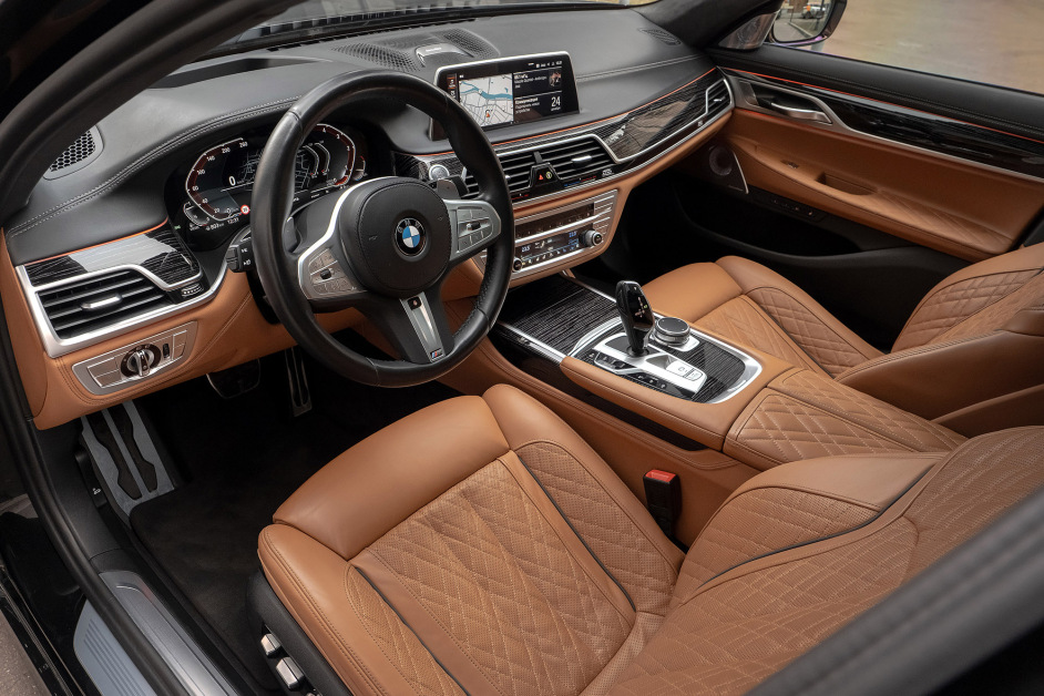 Аренда BMW 730Ld xDrive в Москве
