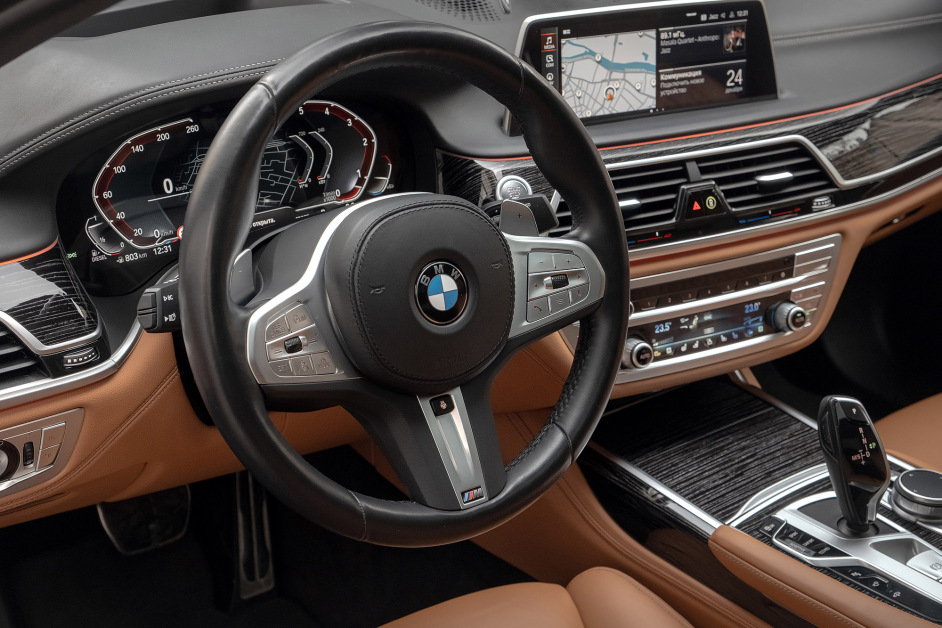 Аренда BMW 730Ld xDrive в Москве