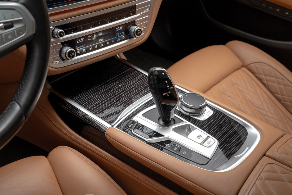 Аренда BMW 730Ld xDrive в Москве