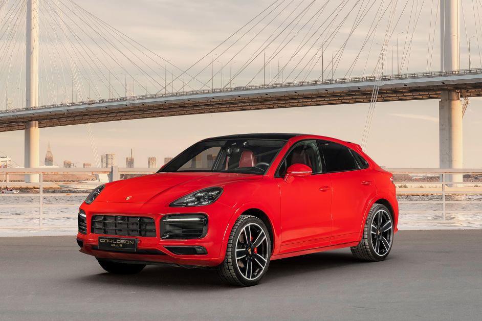 Аренда Porsche Cayenne в Санкт-Петербурге