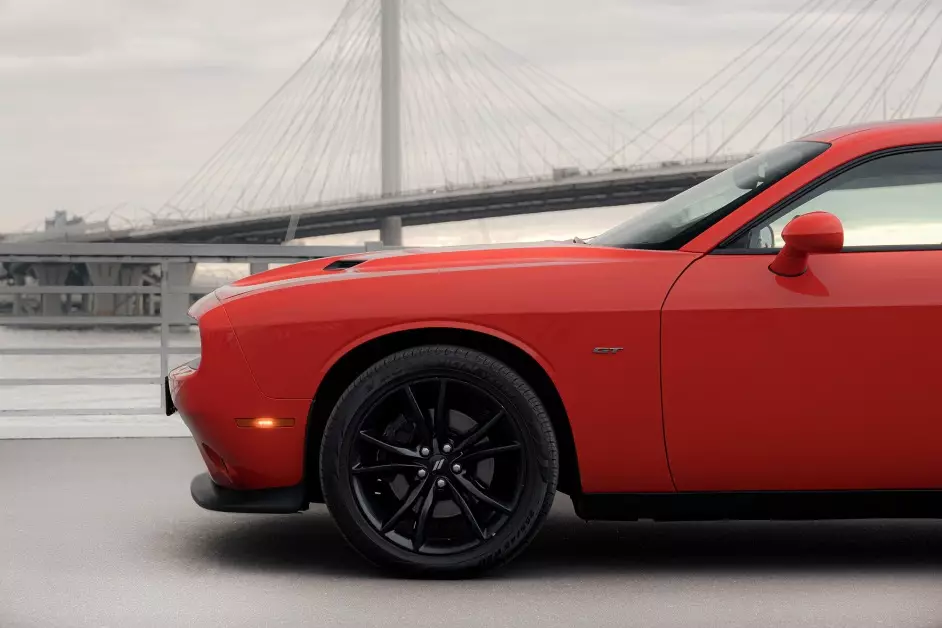 Dodge Challenger
