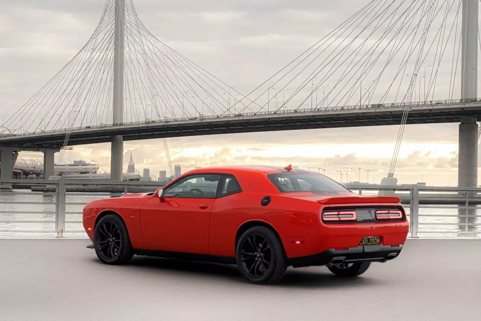 Dodge Challenger