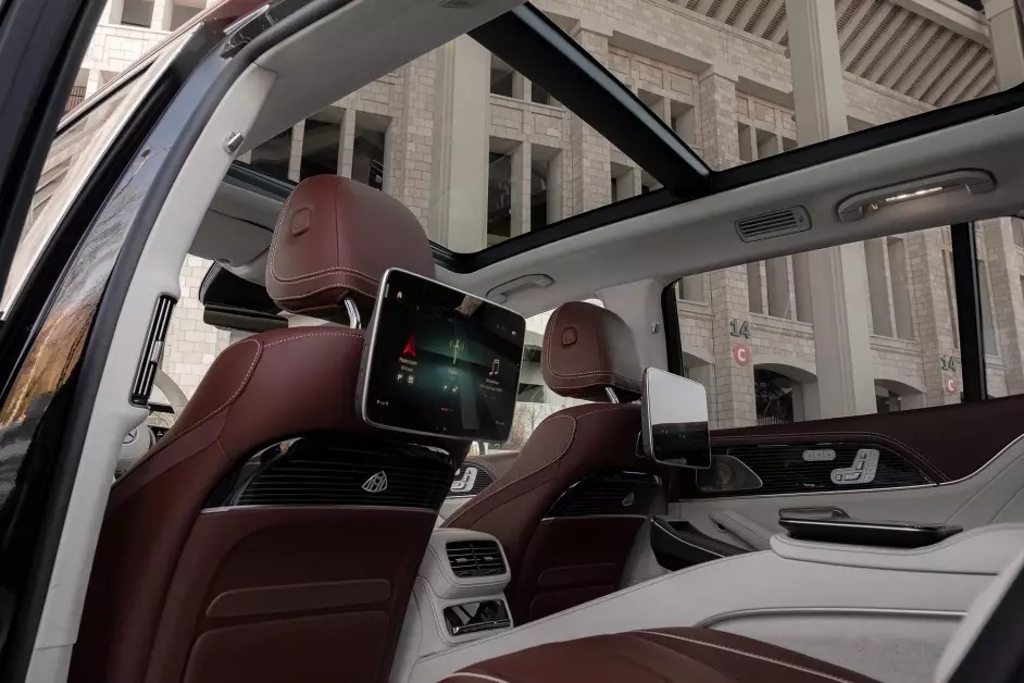 Mercedes GLS600 Maybach