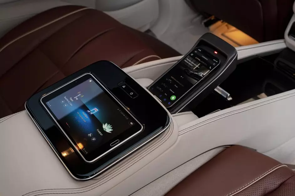Mercedes GLS600 Maybach