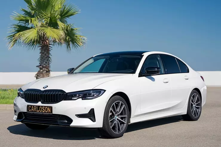 BMW 320i