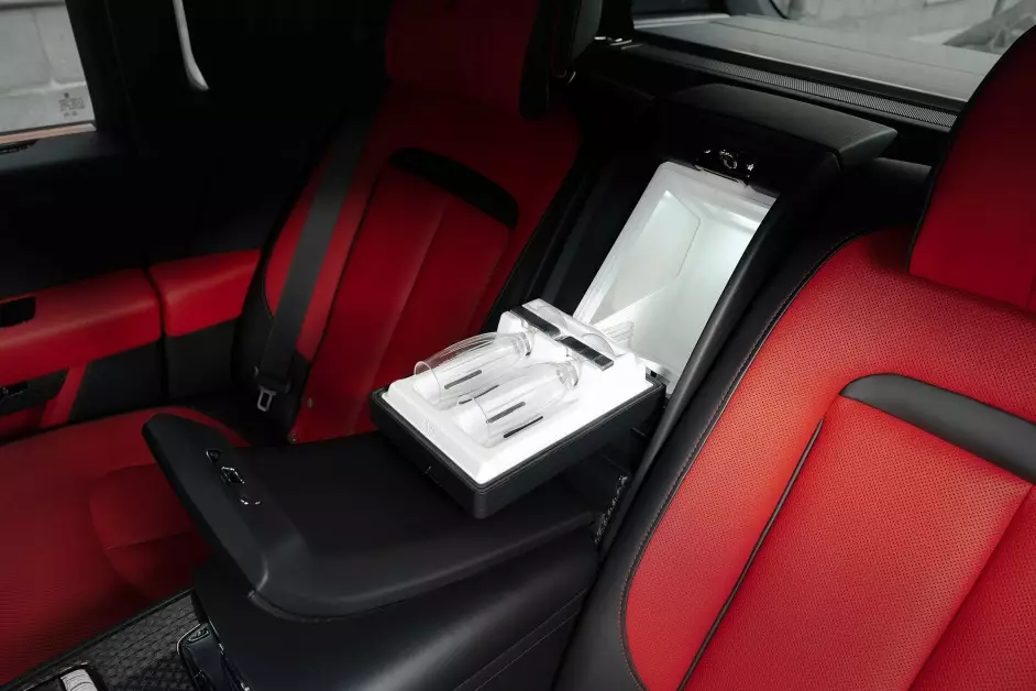 Rolls Royce Cullinan Black Badge
