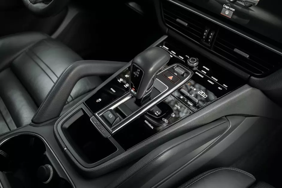 Porsche Cayenne NEW