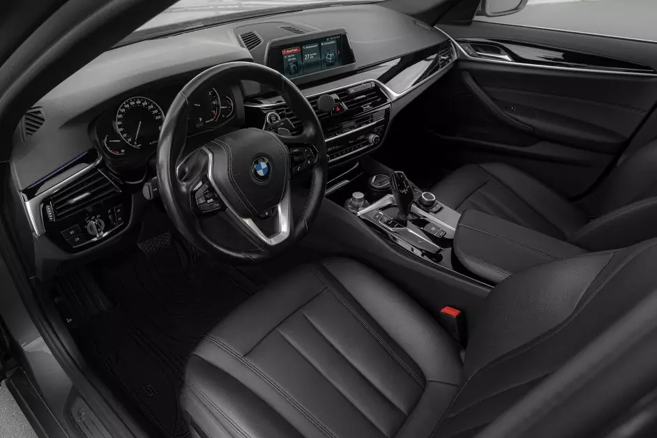 BMW 520i