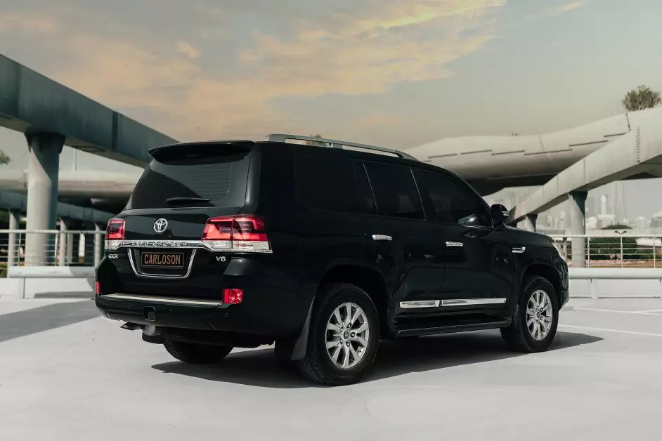 Toyota Land Cruiser 200