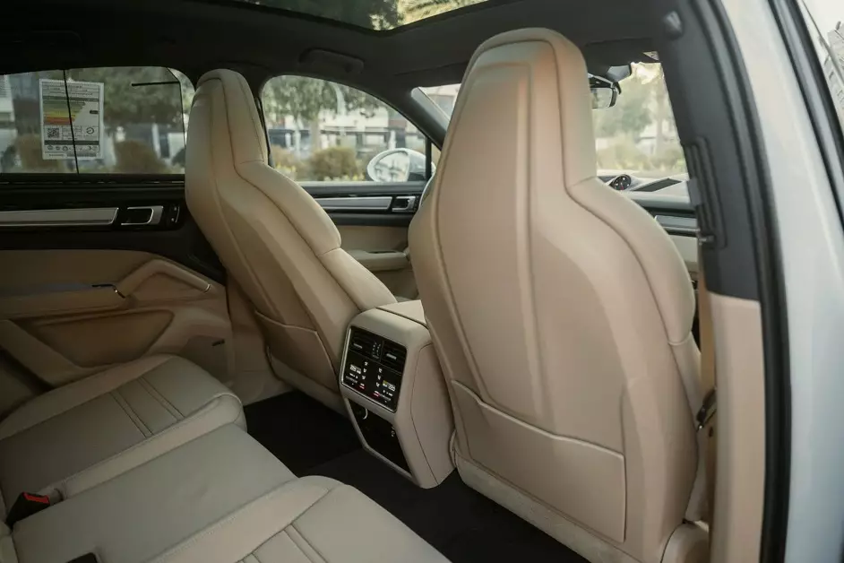 Porsche Cayenne Coupe