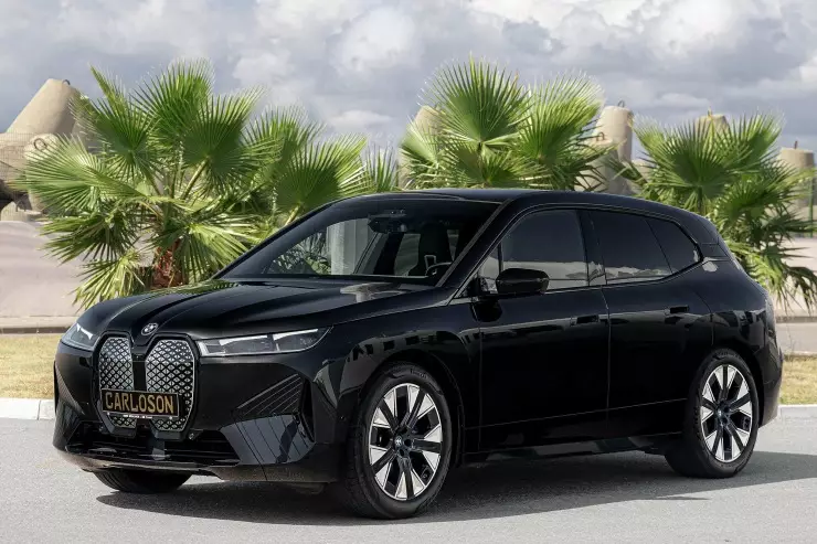 BMW iX xDrive