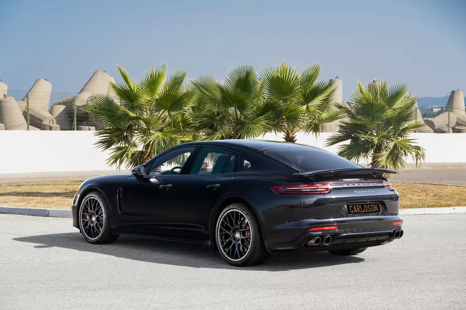 Porsche Panamera Turbo S