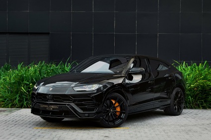 Аренда Lamborghini Urus в Дубае